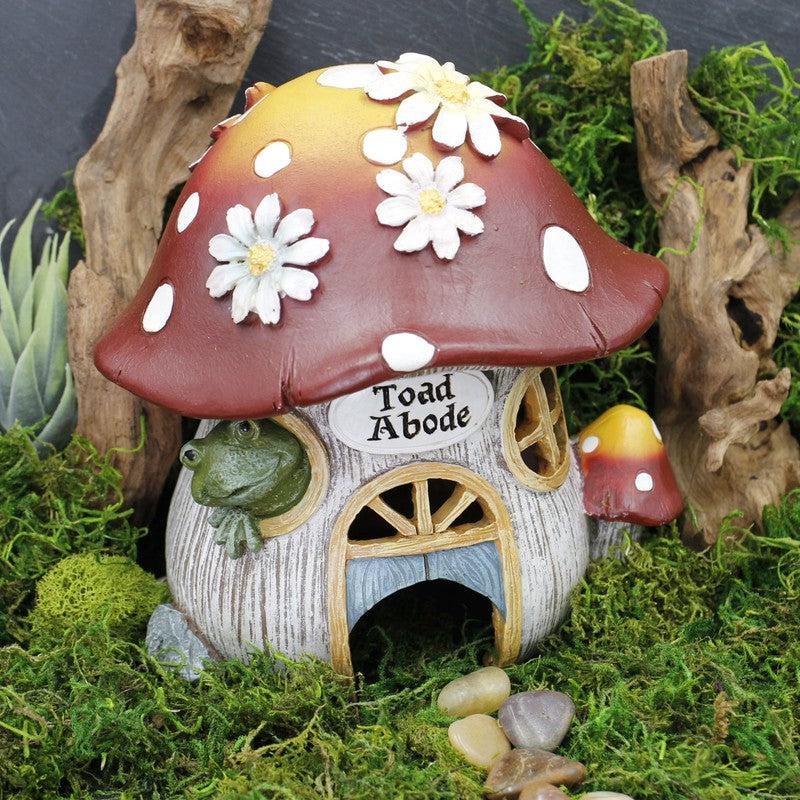 Polyresin Toad Abode With Daisy's Mushroom Garden Fairy House-Nature's Treasures