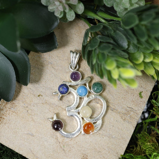 Unisex White Metal Om Symbol Chakra Pendant-Nature's Treasures
