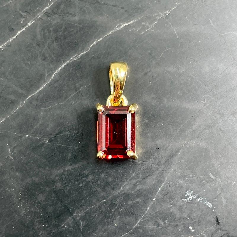 Emperor Red Garnet Faceted Dainty Pendant || 14k Vermeil Gold-Nature's Treasures