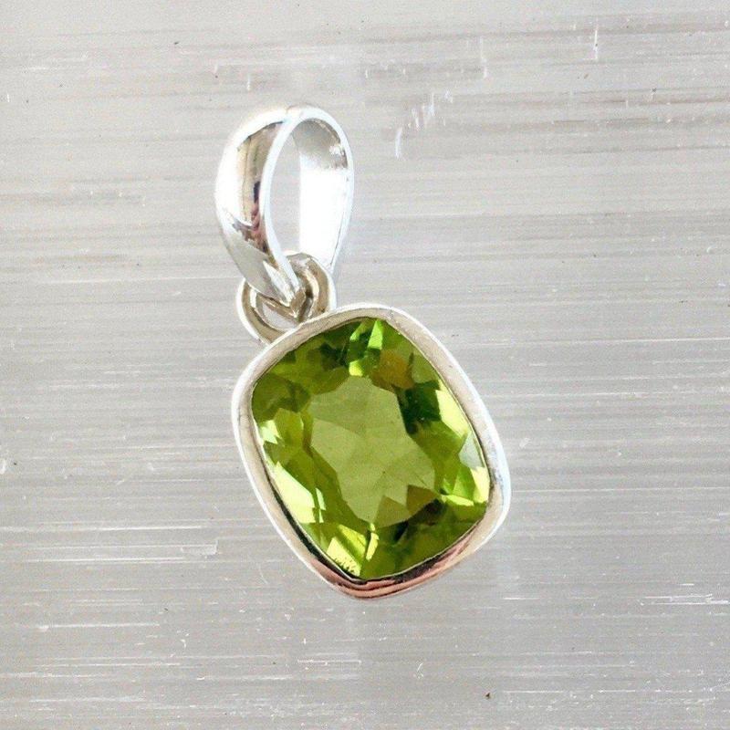 Multi-Faceted Dainty Peridot Pendant || .925 Sterling Silver-Nature's Treasures