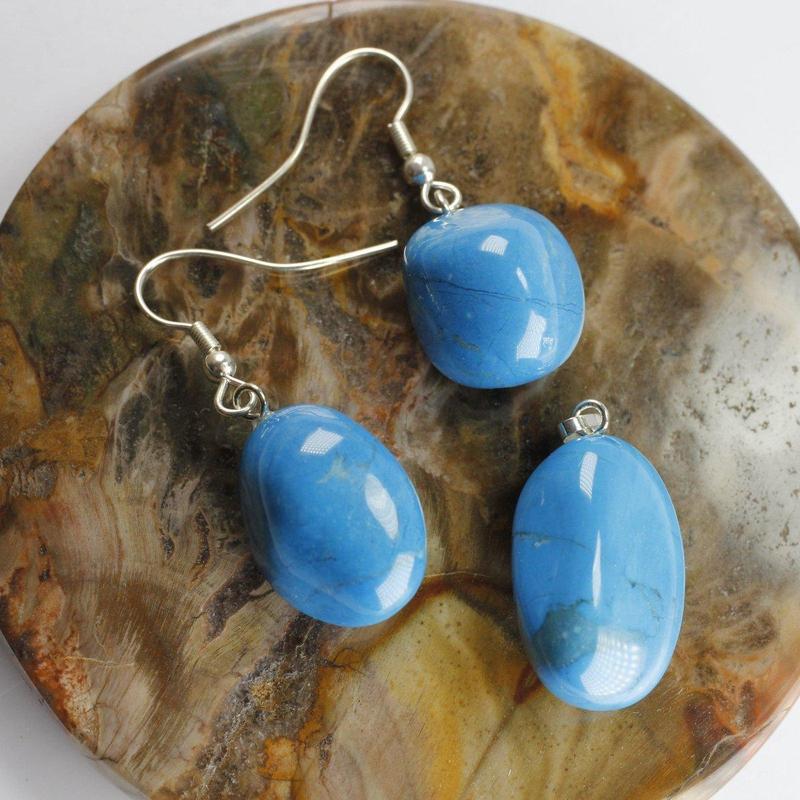 Blue Dyed Howlite Tumble Stone Jewelry Set || Pendant & Earrings