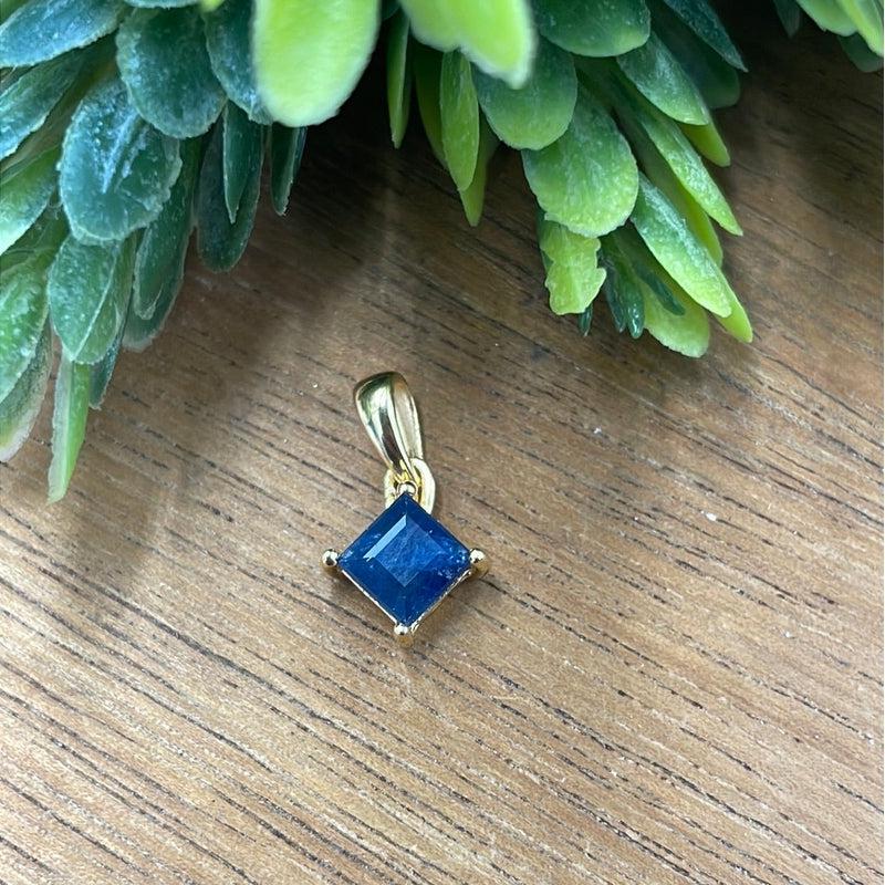 Blue Sapphire Faceted Dainty Pendant | 14k Vermeil Gold-Nature's Treasures