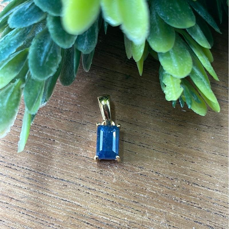 Blue Sapphire Faceted Dainty Pendant | 14k Vermeil Gold-Nature's Treasures