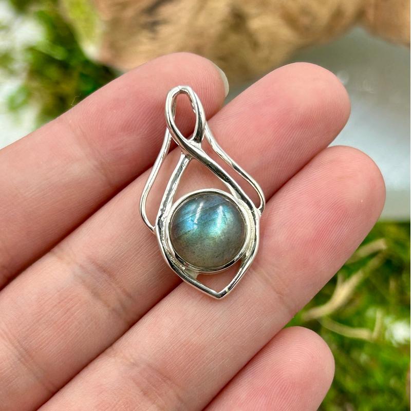 Cosmic Labradorite Pendants || .925 Sterling Silver-Nature's Treasures