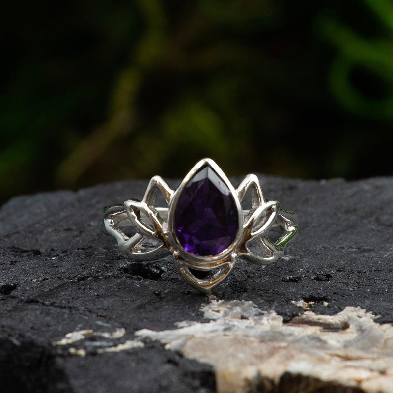Faceted Amethyst Lotus Ring || .925 Sterling Silver-Nature's Treasures