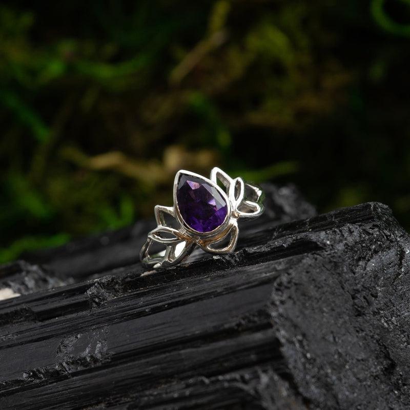 Faceted Amethyst Lotus Ring || .925 Sterling Silver-Nature's Treasures