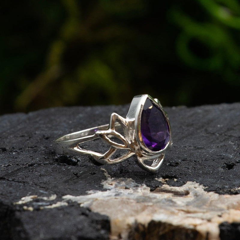 Faceted Amethyst Lotus Ring || .925 Sterling Silver-Nature's Treasures