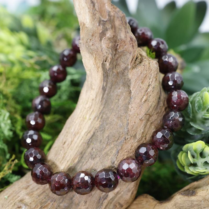 Faceted Unisex Gemstone Power Bracelets || Garnet-Nature's Treasures
