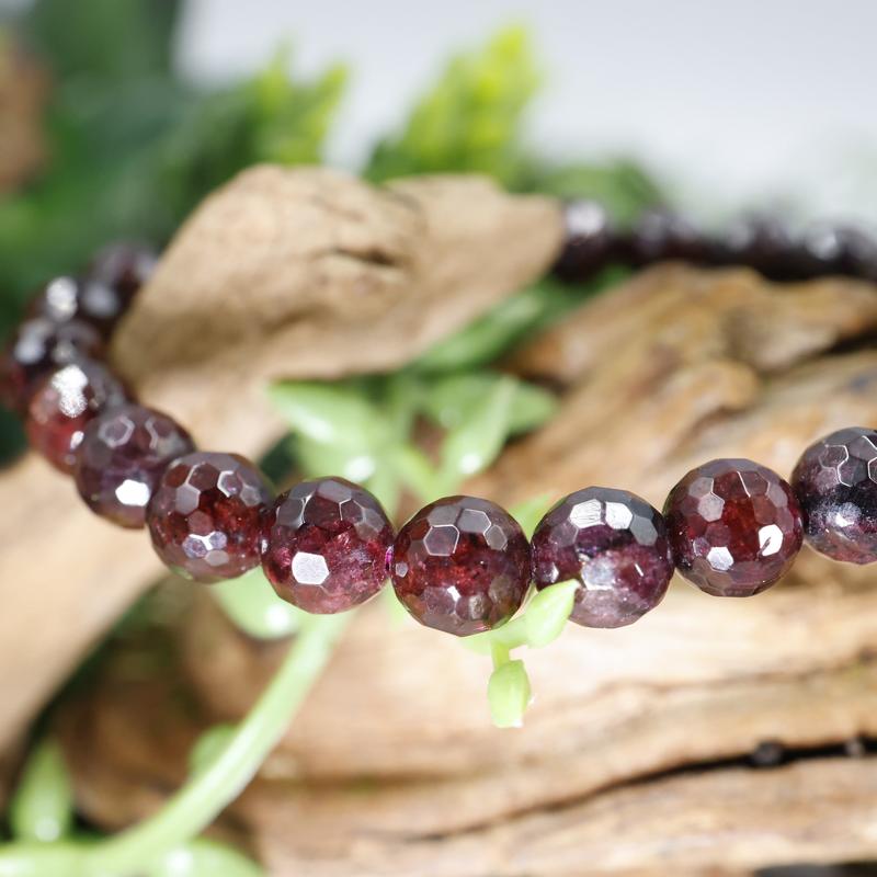 Faceted Unisex Gemstone Power Bracelets || Garnet-Nature's Treasures