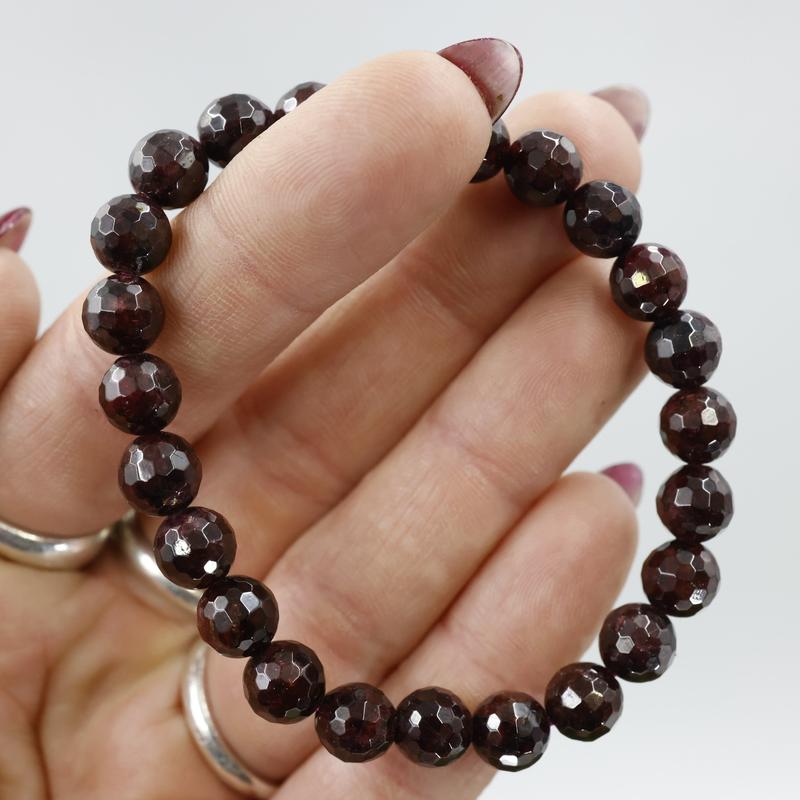 Faceted Unisex Gemstone Power Bracelets || Garnet-Nature's Treasures