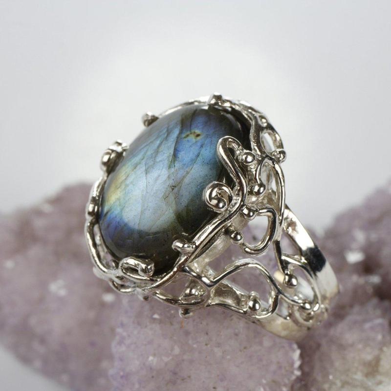 Garden Vine Labradorite Ring || .925 Sterling Silver-Nature's Treasures