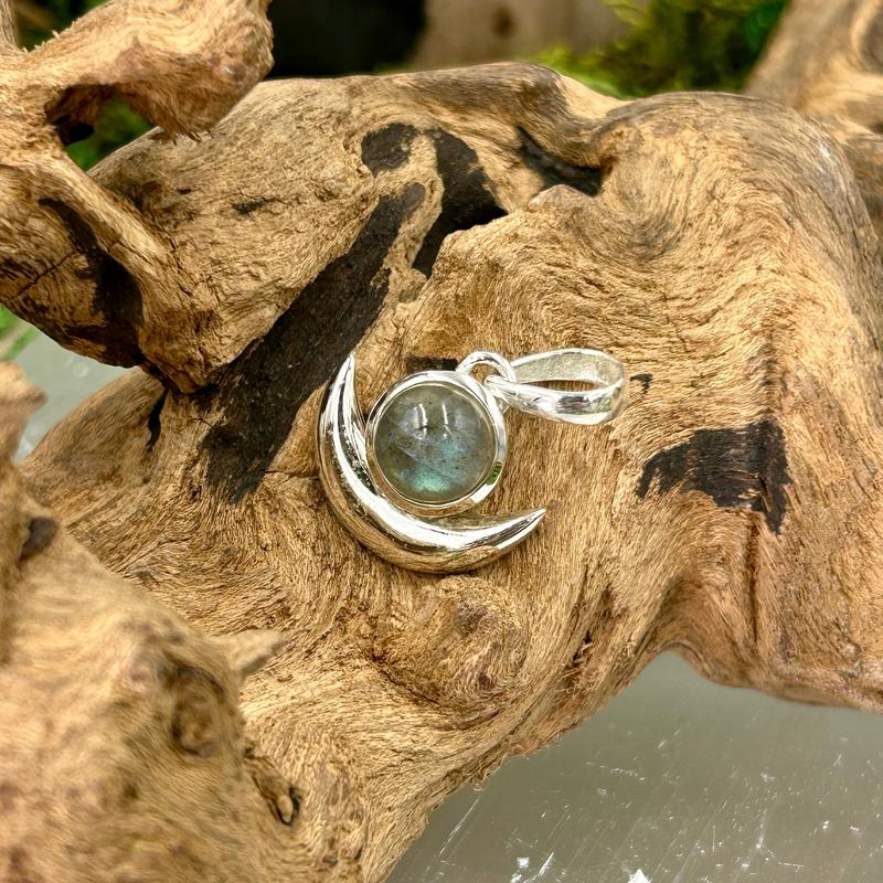 Labradorite With Moon Crescent Pendant || .925 Sterling Silver-Nature's Treasures