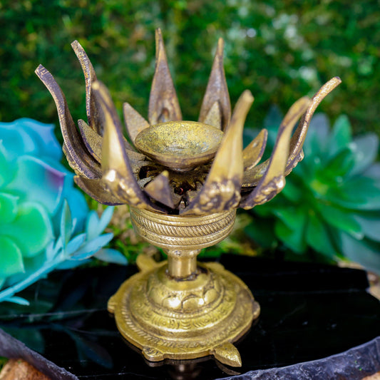 Lord Ganesh Flowering Lotus Candle Holder