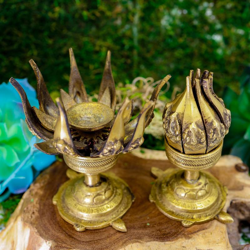 Lord Ganesh Flowering Lotus Candle Holder-Nature's Treasures