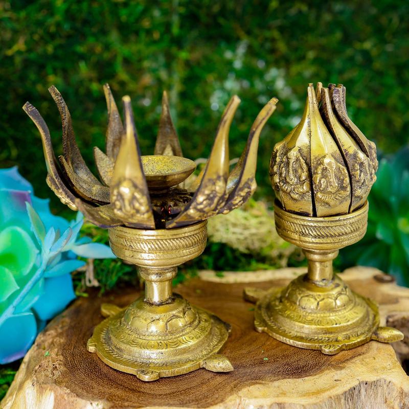 Lord Ganesh Flowering Lotus Candle Holder-Nature's Treasures
