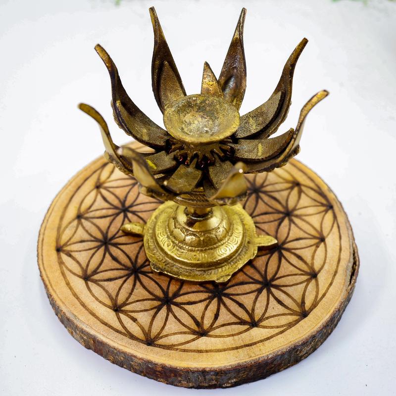 Lord Ganesh Flowering Lotus Candle Holder-Nature's Treasures