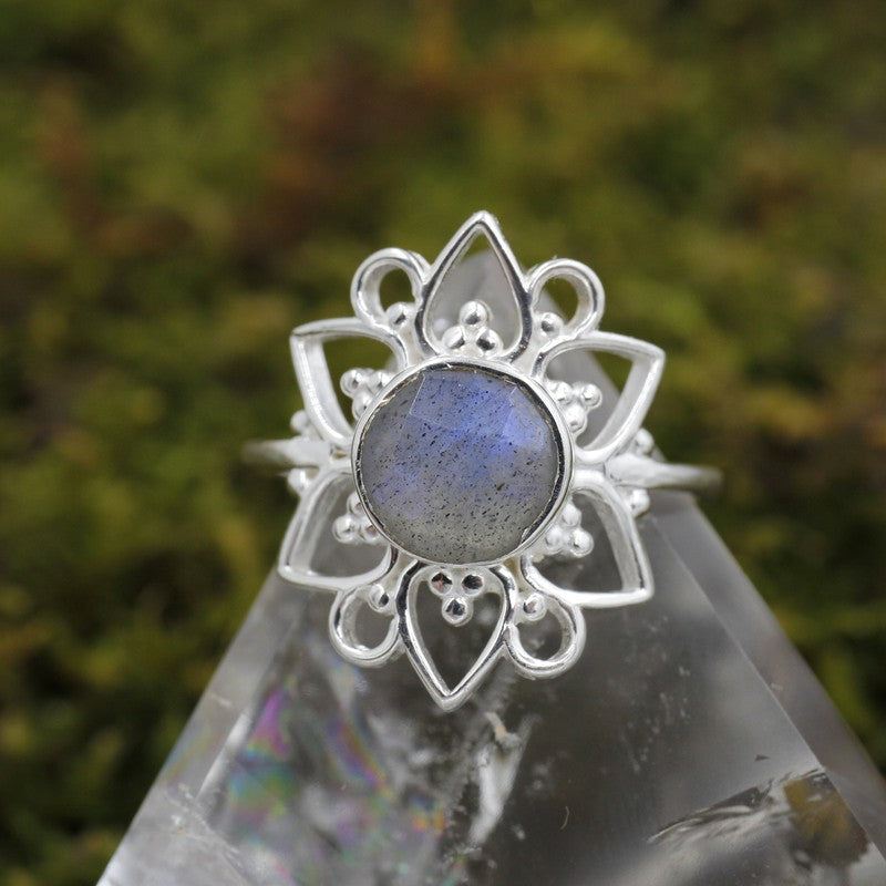 Multi-Faceted Labradorite Flower Rings || .925 Sterling Silver-Nature's Treasures