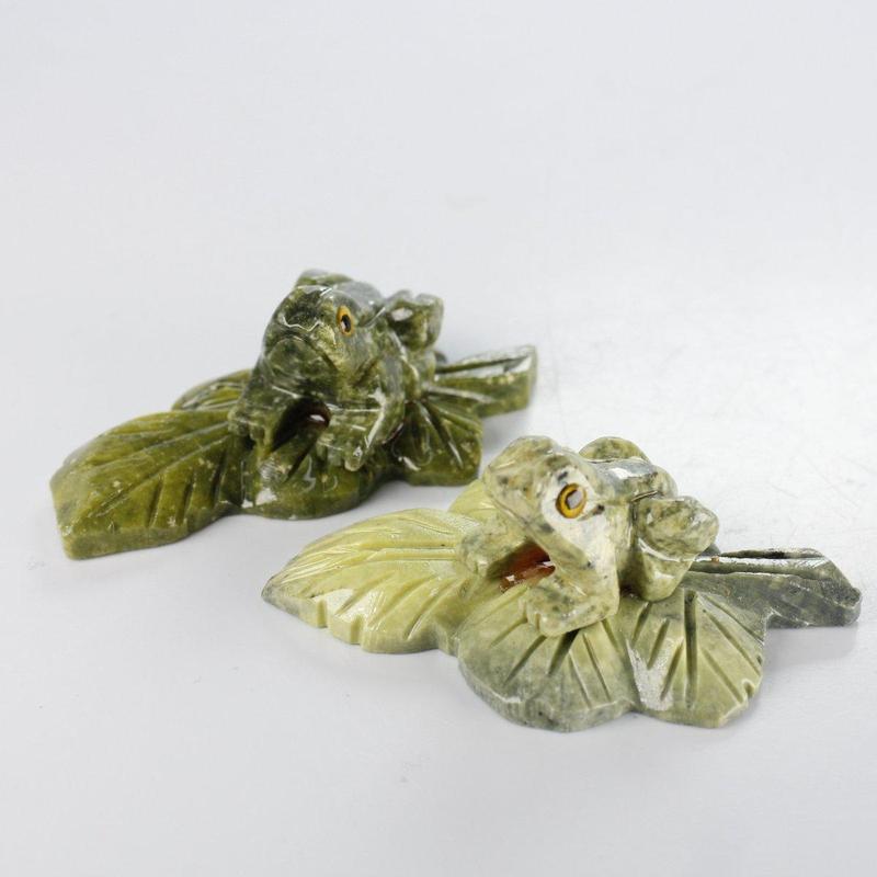 Polished Serpentine Frog On Lilly Pad Carvings || Peru-Nature's Treasures
