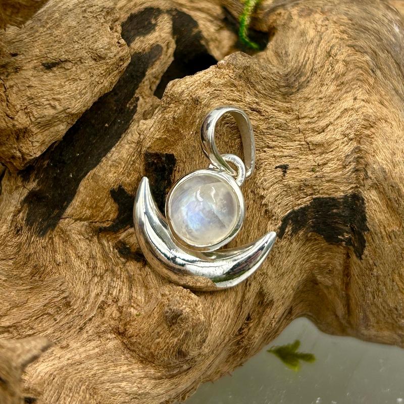 Rainbow Moonstone With Moon Crescent Pendant || .925 Sterling Silver-Nature's Treasures