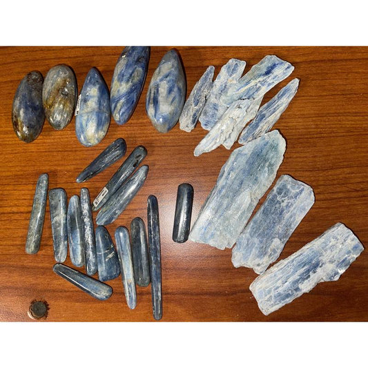 SHOW PRODUCT: Pocket-Sized Kyanite Specimens-Nature's Treasures