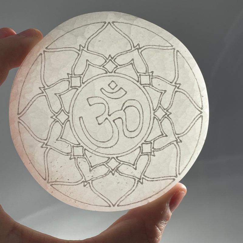 Selenite Satin Spar Round Charging Plates || Aura Cleansing-Nature's Treasures