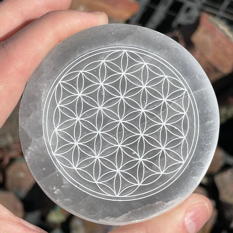 Selenite Satin Spar Round Charging Plates || Aura Cleansing-Nature's Treasures