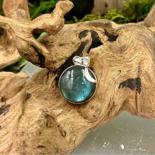 Shooting Star Labradorite Pendants || .925 Sterling Silver-Nature's Treasures