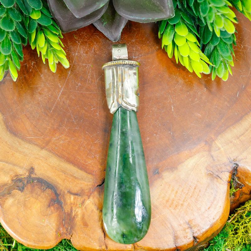 Tibetan Nephrite Jade Pendant || Trunk Show
