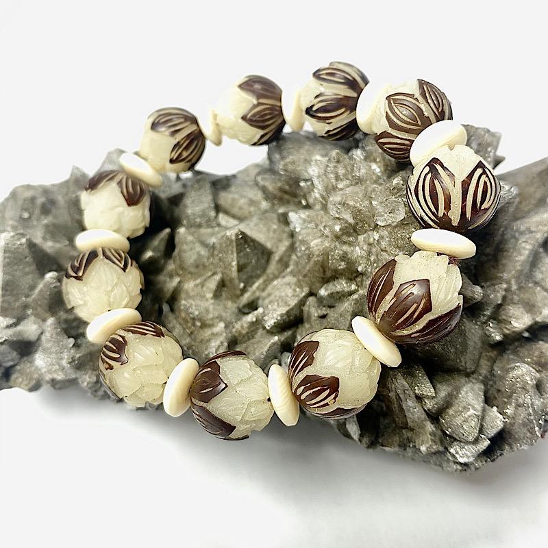 Unisex Bodhi Seed Carved Lotus Flower Bracelet-Nature's Treasures