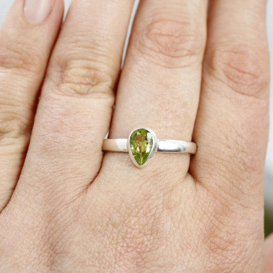 Unisex Faceted Peridot Rings || .925 Sterling Silver || China-Nature's Treasures