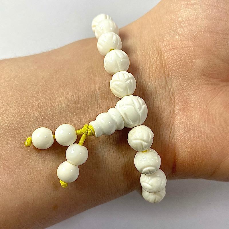 Unisex White Sea Rock Lotus Carved Mala Bracelet-Nature's Treasures