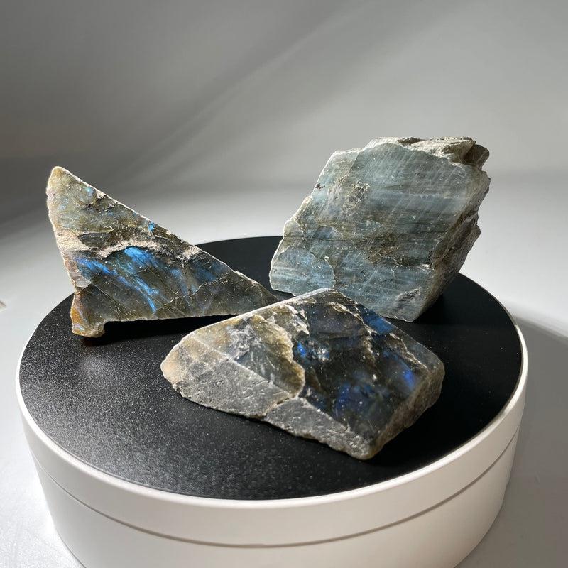 Flashy Labradorite 1 Sided Polished Rough || Empathic Protection || Madagascar-Nature's Treasures