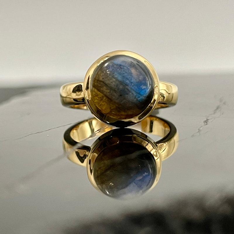 Flashy Labradorite Ring || 14k Vermeil Yellow Gold || Canada-Nature's Treasures