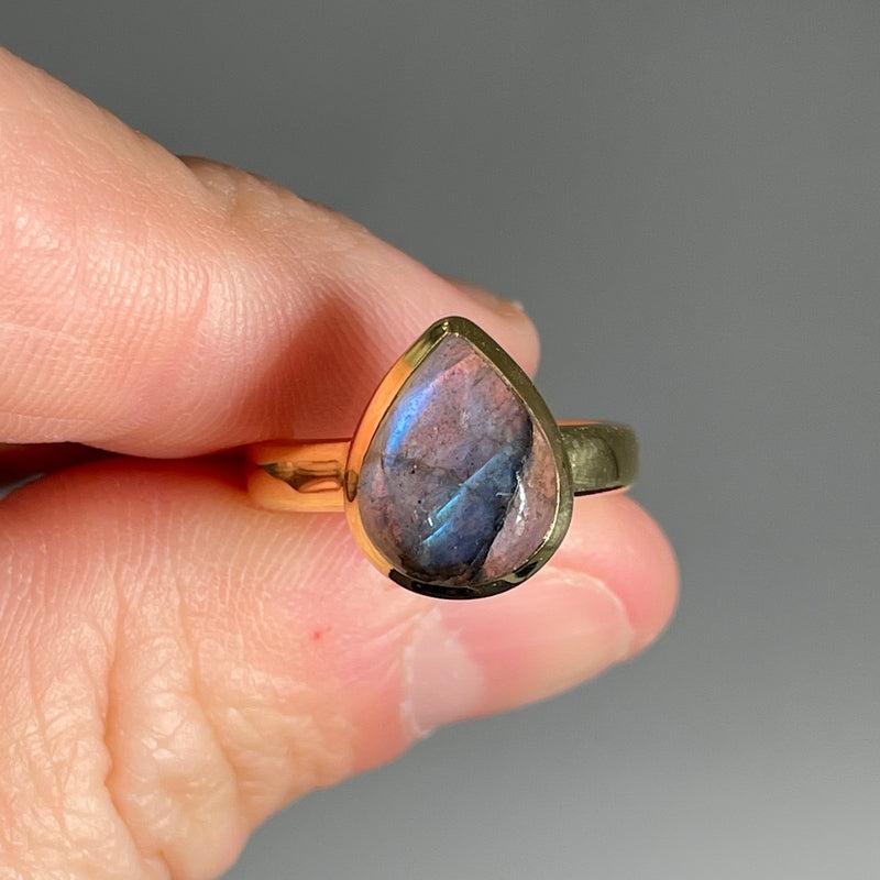 Flashy Labradorite Ring || 14k Vermeil Yellow Gold || Canada-Nature's Treasures