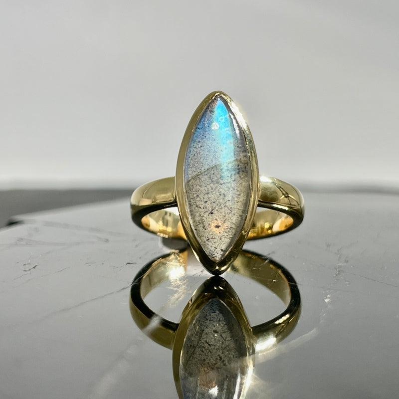 Flashy Labradorite Ring || 14k Vermeil Yellow Gold || Canada-Nature's Treasures