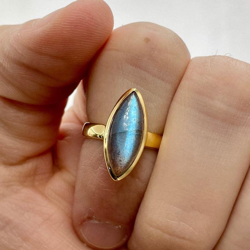 Flashy Labradorite Ring || 14k Vermeil Yellow Gold || Canada-Nature's Treasures