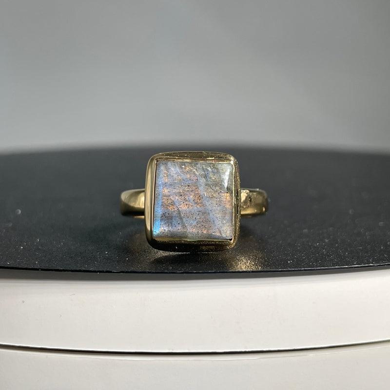 Flashy Labradorite Ring || 14k Vermeil Yellow Gold || Canada-Nature's Treasures