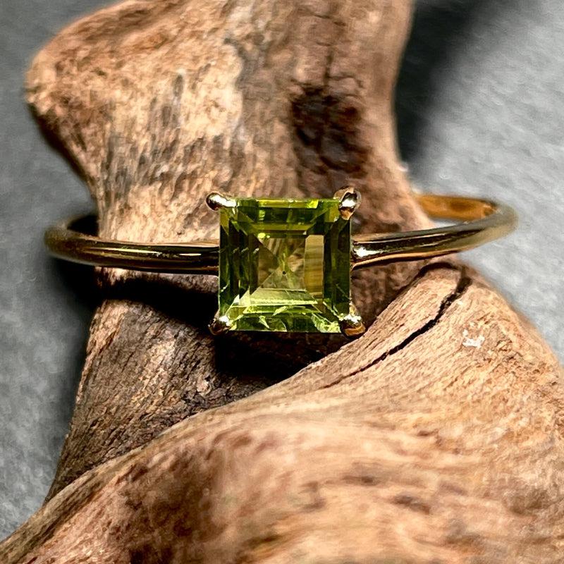Glossy Green Peridot Ring || 14k Vermeil Yellow Gold || Pakistan-Nature's Treasures