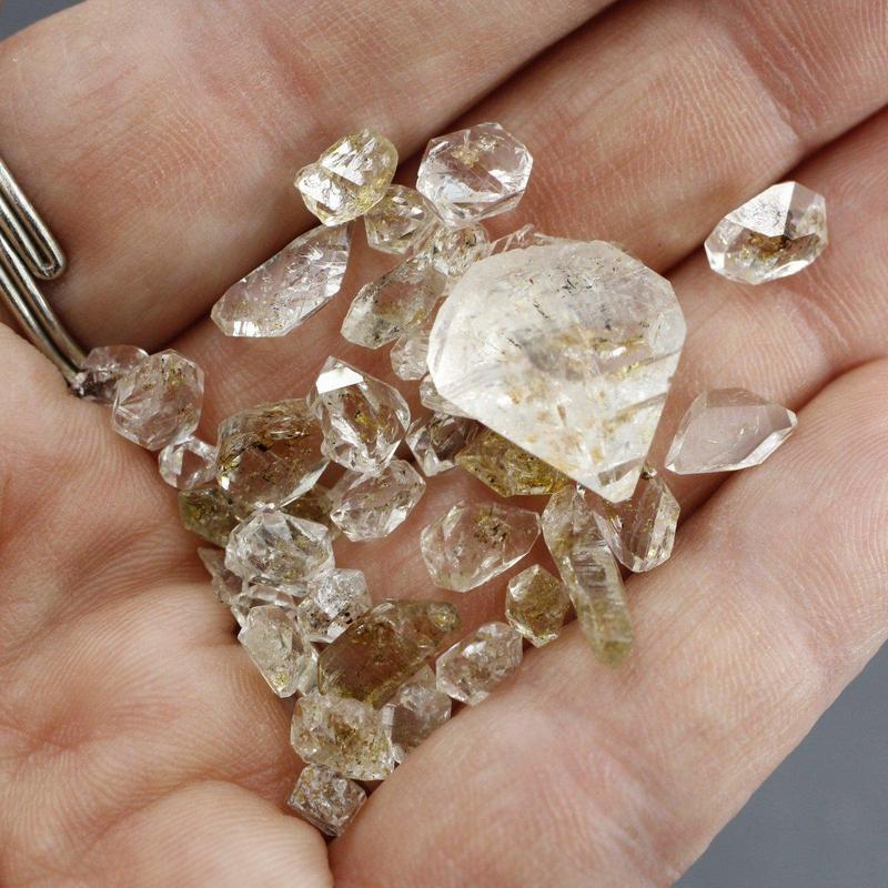 High-Vibe Golden Enhydro Quartz Specimens Zard Mountains, Pakistan-Nature's Treasures