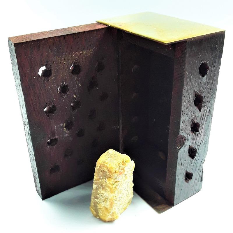 Honey Amber Resin in Rosewood Box - 3g-Nature's Treasures