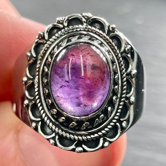 Inner Passion Amethyst Oval Ring || .925 Sterling Silver || Brazil-Nature's Treasures