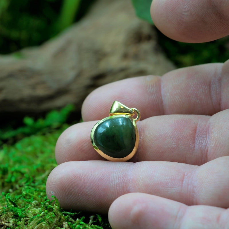 Mystical Nephrite Jade Pendant | 14k Vermeil Gold | Canada-Nature's Treasures