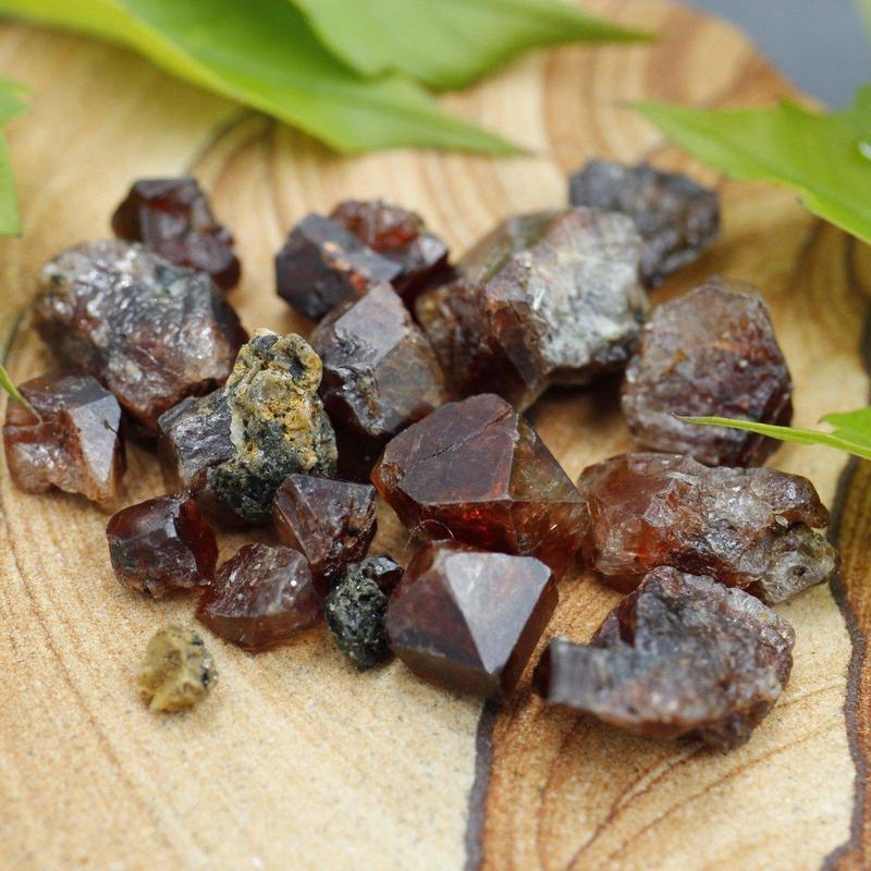 Natural Raw Red Zircon Specimens || 20 Gram Pack || Enlightenment, Mental Healing || Skerdo, Pakistan-Nature's Treasures