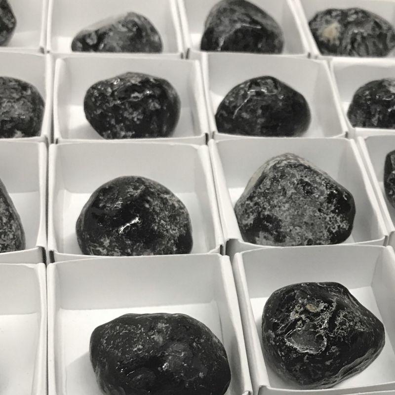 Natural Rough Apache Tear || Medium-Nature's Treasures