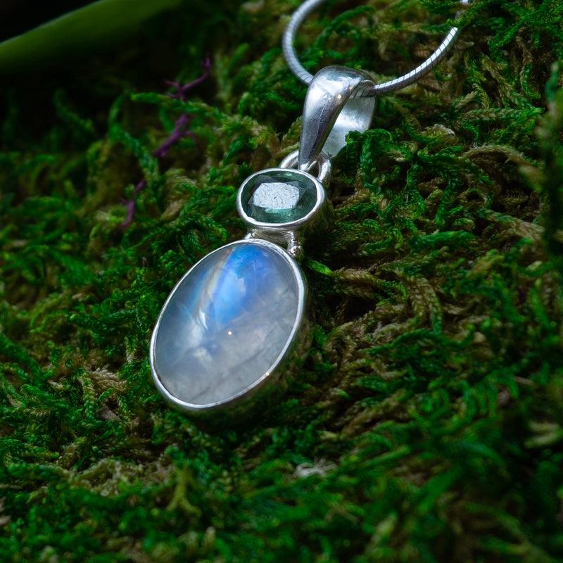 Oval Shaped Rainbow Moonstone With Green Kyanite Pendant || .925 Sterling Silver-Nature's Treasures