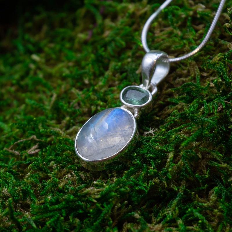 Oval Shaped Rainbow Moonstone With Green Kyanite Pendant || .925 Sterling Silver-Nature's Treasures