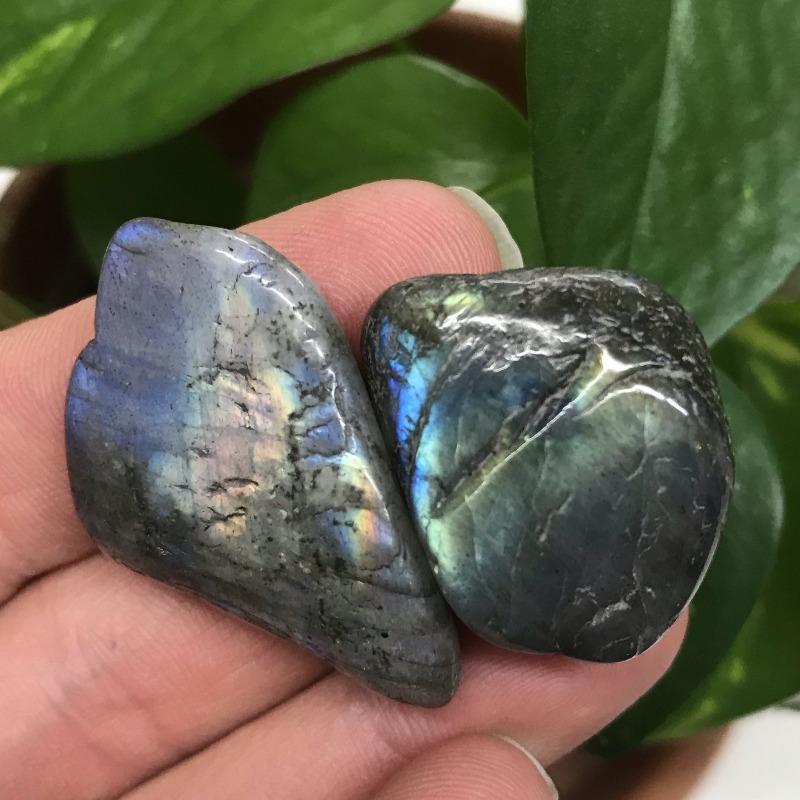 Polished Labradorite Tumble Stone || Medium || Psychic Protection, Spiritual Awakening || Madagascar-Nature's Treasures