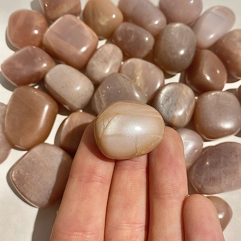 Polished Peach Moonstone Tumble Stone || Reflection, Grounding, Protection || India