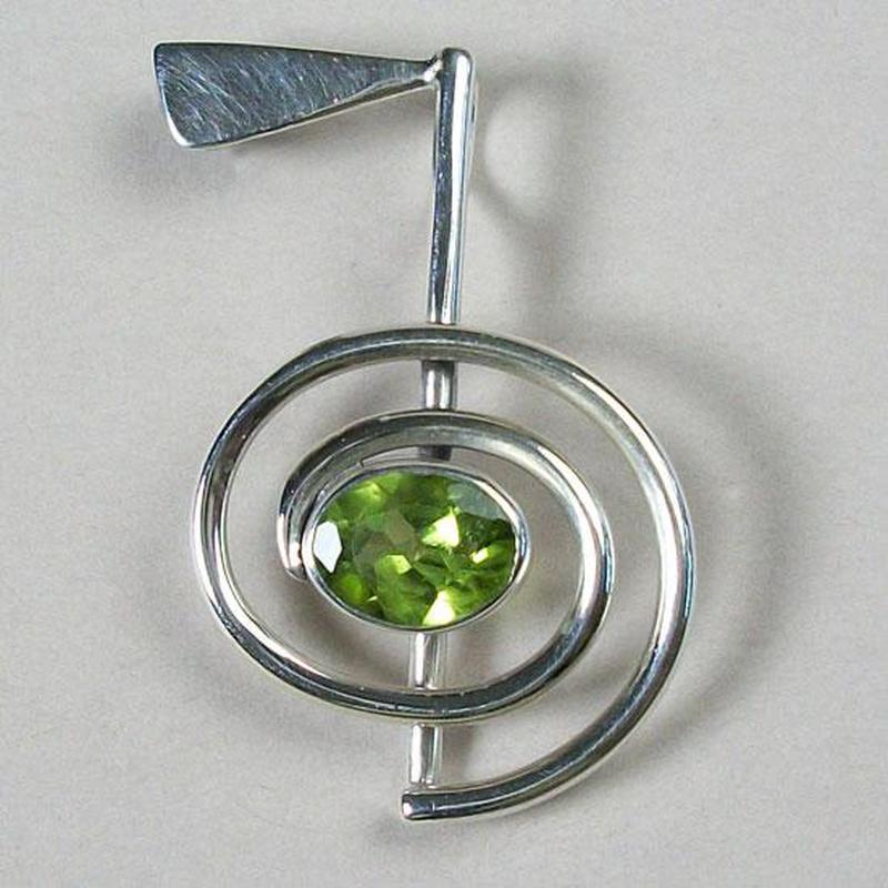 Reiki Peridot Pendant (Sterling Silver)