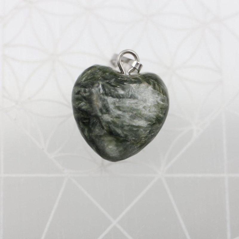 Seraphinite Heart Pendant Lake Baikal, Siberia || .925 Sterling Silver-Nature's Treasures